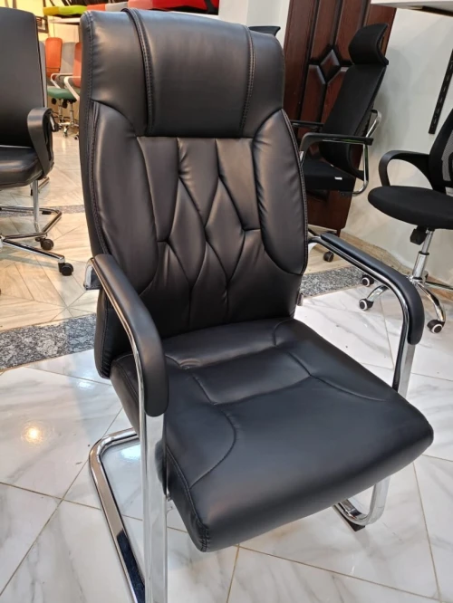 CHAISES