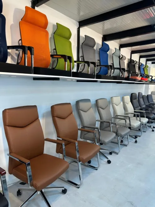 CHAISES