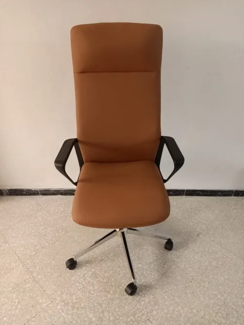 CHAISES
