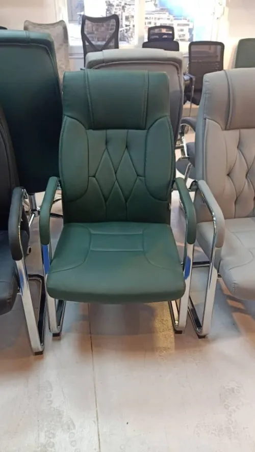 CHAISES