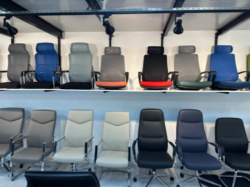 CHAISES