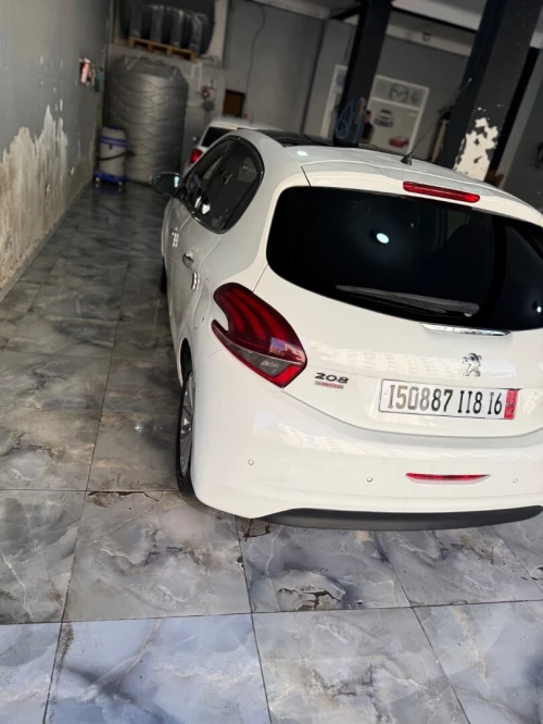 Peugeot 208 2018 Allure Facelift