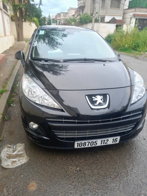 Peugeot 207 HDI 2012 Allure la toute options