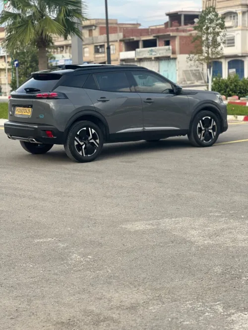 Peugeot 2008 2024 GT