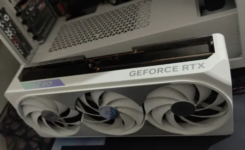 RTX 4080 AERO WHITE
