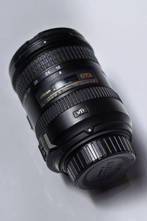 Objectif nikon 18-200 mm f3.5-5.6 