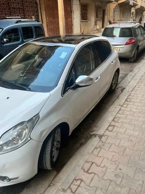 Peugeot 208 2013 208
