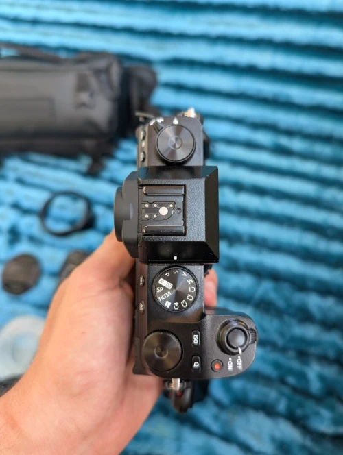 FUJIFILM X-S10 avec 2 objectifs et accessoires