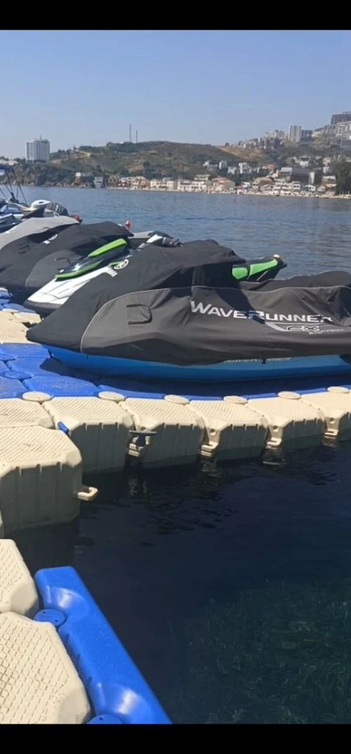 Quai flottant