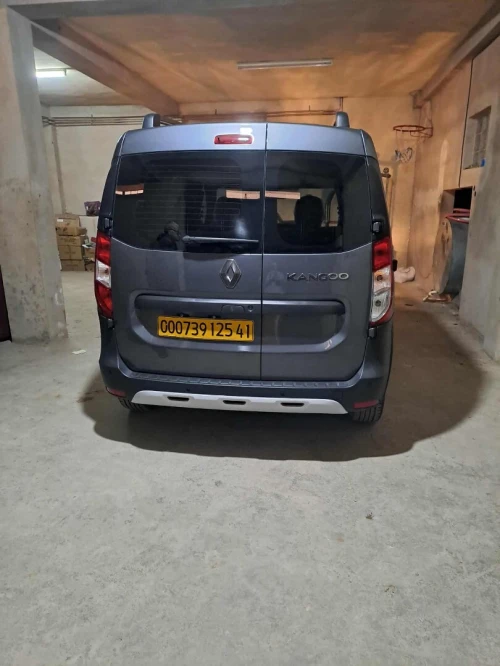 Renault Kangoo stepway 2025 