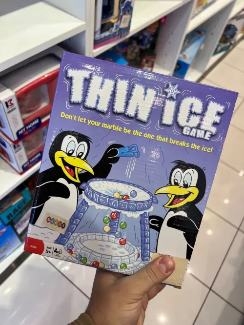 Un lot de jouets européen