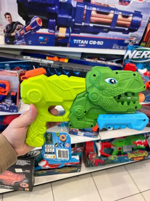 Un lot de jouets européen