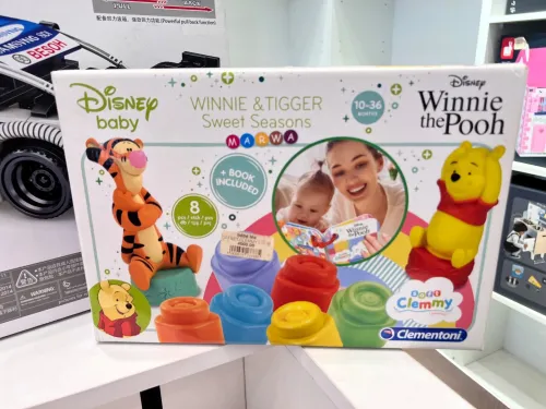 Un lot de jouets européen