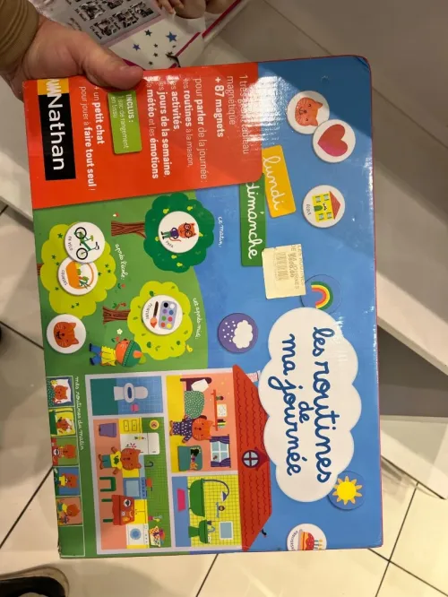 Un lot de jouets européen