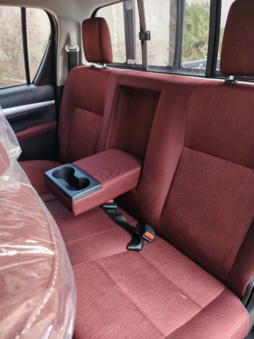 Toyota HILUX OMANI 2025 FULL OPTION