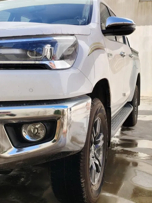 Toyota HILUX OMANI 2025 FULL OPTION