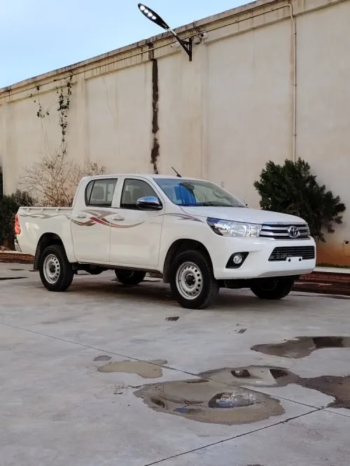 Toyota HILUX 2025 SLOGIA DUBAI