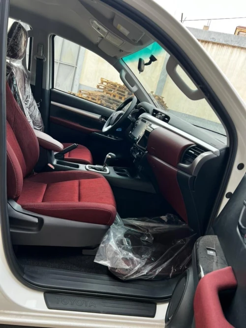 Toyota HILUX 2025 OMANI 🇴🇲 AUTOMATIC FULL OPTION