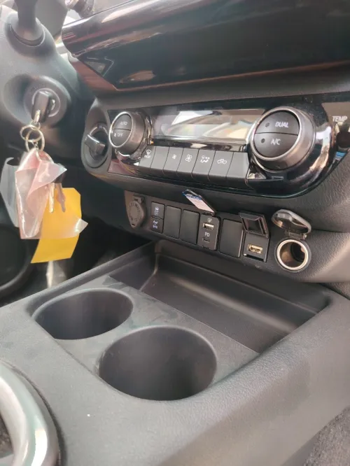 Toyota HILUX 2026 OMANI AUTOMATIC