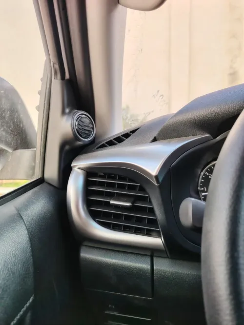 Toyota HILUX OMANI 2025 FULL OPTION