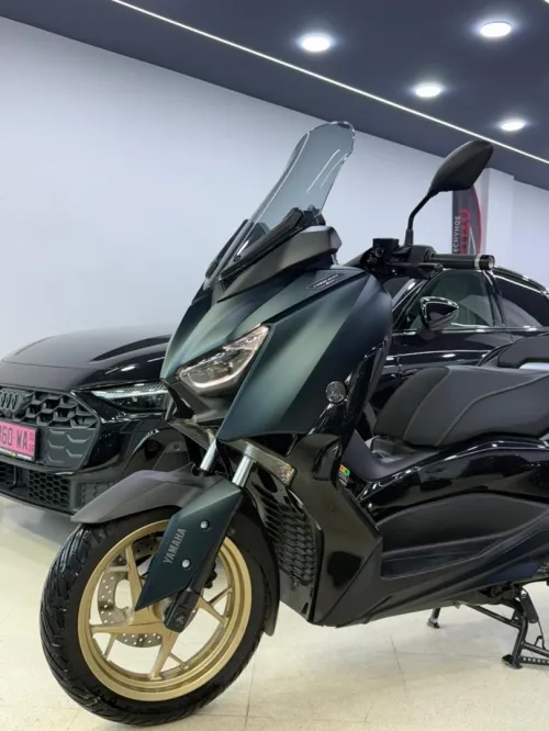 Yamaha Xmax 2023