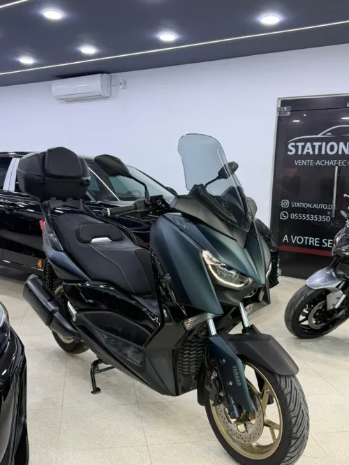 Yamaha Xmax 2023