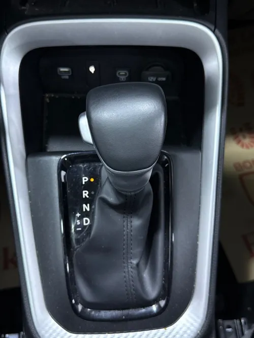 Kia Sonet  2025 Luxury