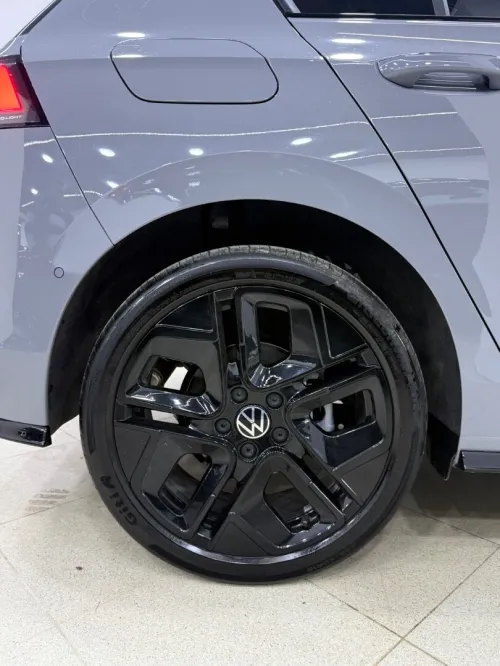 Volkswagen Golf 8 2026 8.5 pack Black
