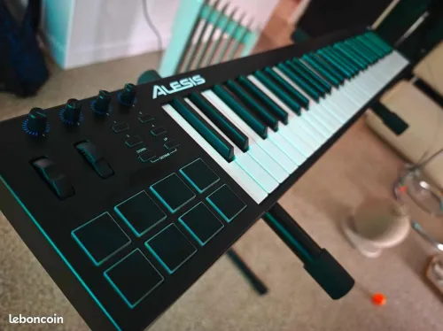 Clavier MIDI - Alesis V61