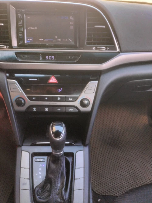 Hyundai Elantra 2017 GLS