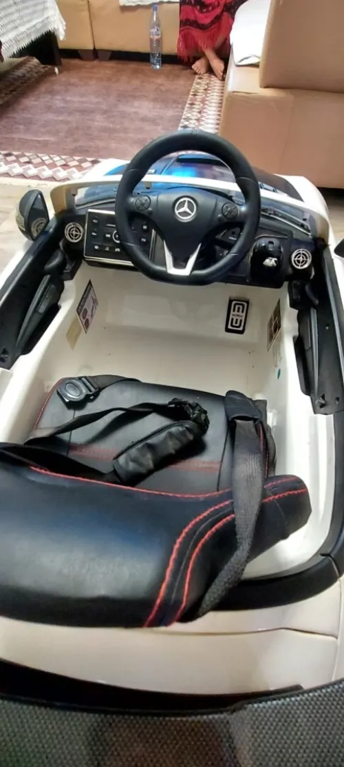 A vendre voiture et moto pour enfant