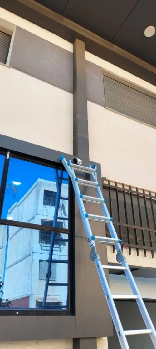  VENTE ET INSTALLATION CAMERAS DE SURVEILLANCE ET RESEAU INFORMATIQUE TELE ET FIBRE OPTIQUE