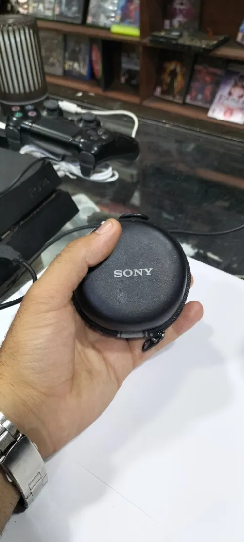 Sony NEX-5 + 3 objectifs Sony E-mount ( bon état)