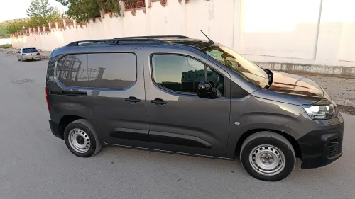 Fiat Doblo 2023 Italie
