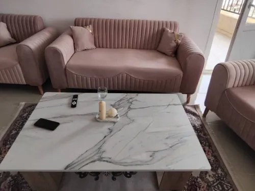 Salon table 
