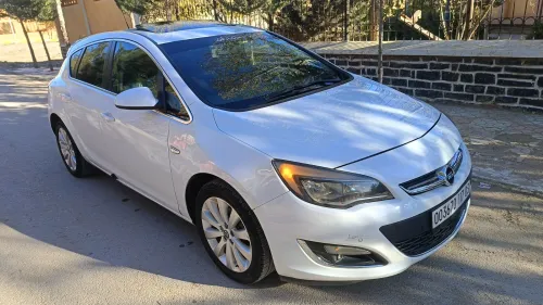 Opel Astra 2017 COSMO