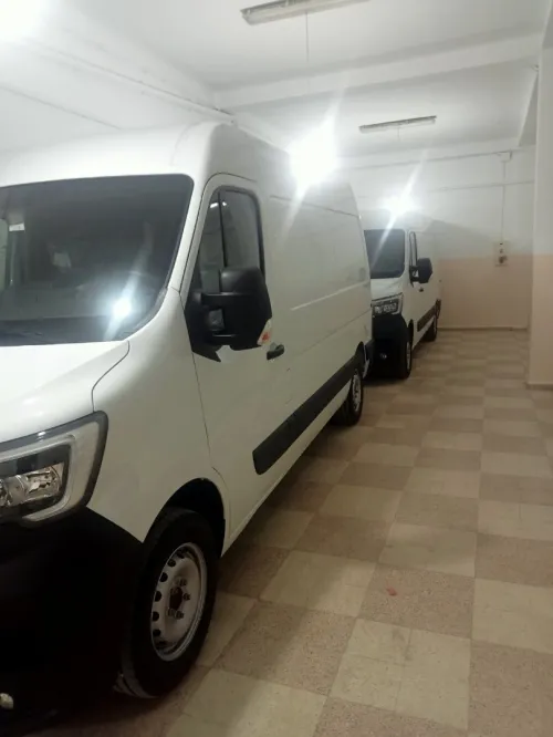 Renault Master 2 PANNEAUX 2025