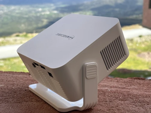 Magcubic HY300max Projector