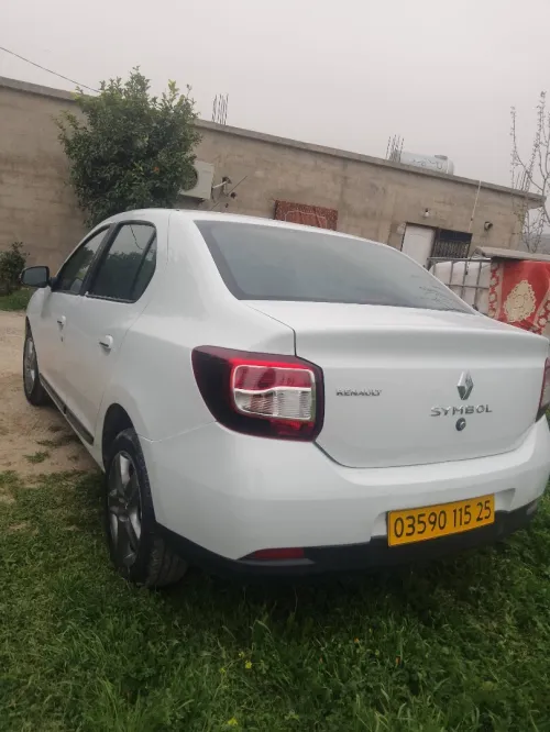 Renault Symbol 2015 Collection