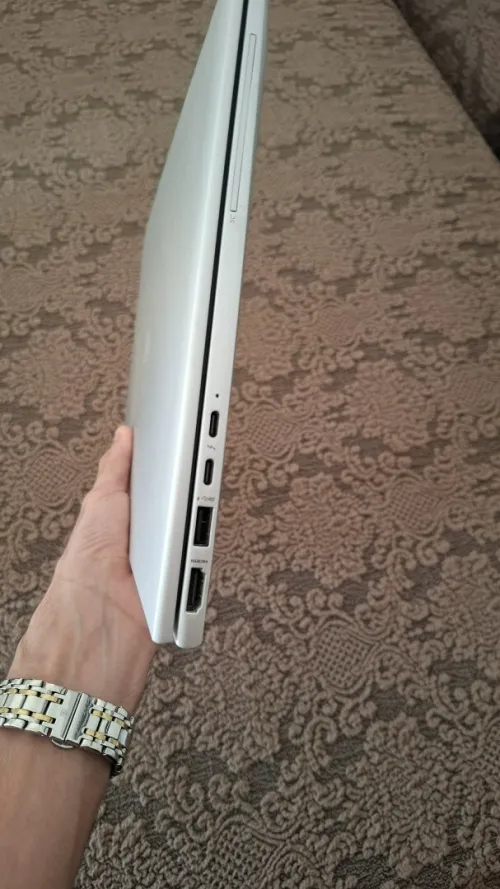 HP ELITEBOOK 840 G9 I5-12TH 14" 16 RAM 512 SSD INTEL (R) UHD GRAPHICS BATTERIE 4 HEURES