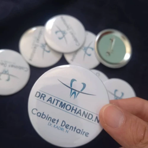 pins badge personnalisé