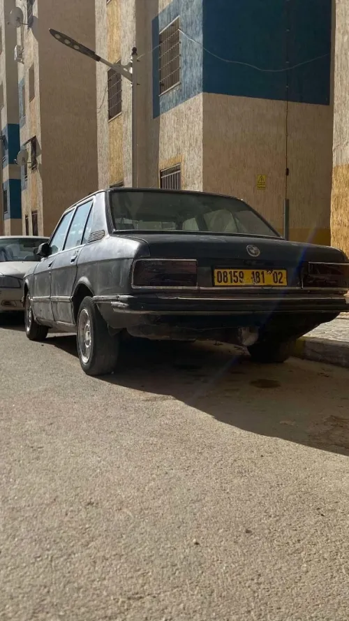 BMW Série 5 1981 E12 518