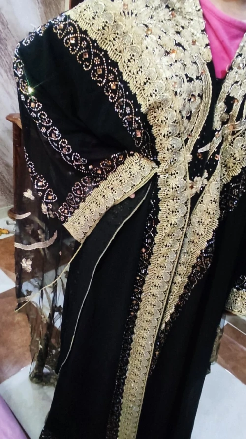 ملابس