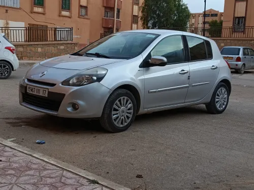 Renault Clio 3 2011 Night and Day