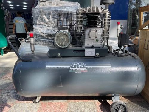 Compresseurs à piston GIS 300L & 500L - Origine Italie 