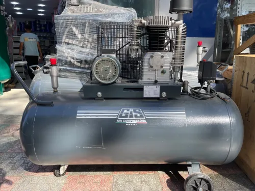 Compresseurs à piston GIS 300L & 500L - Origine Italie 