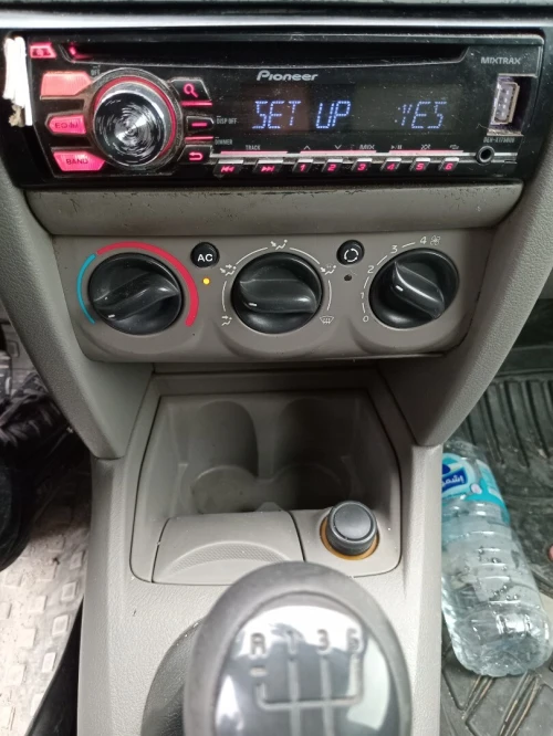 Renault سامبول 2011 سامبول