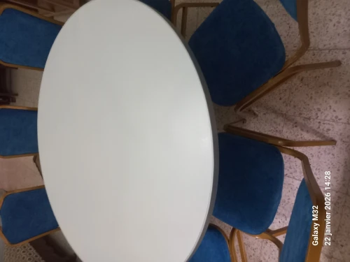 Liquidation 30 chaises fiesta et 3 tables de mariage 8 places