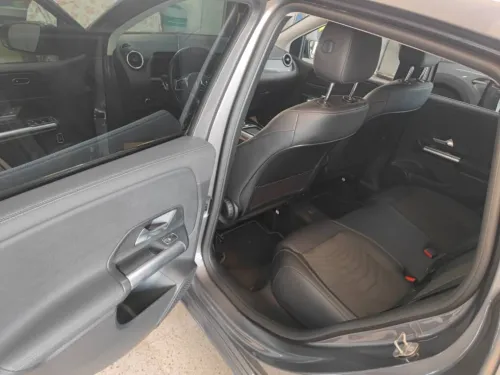Mercedes B200 2023 