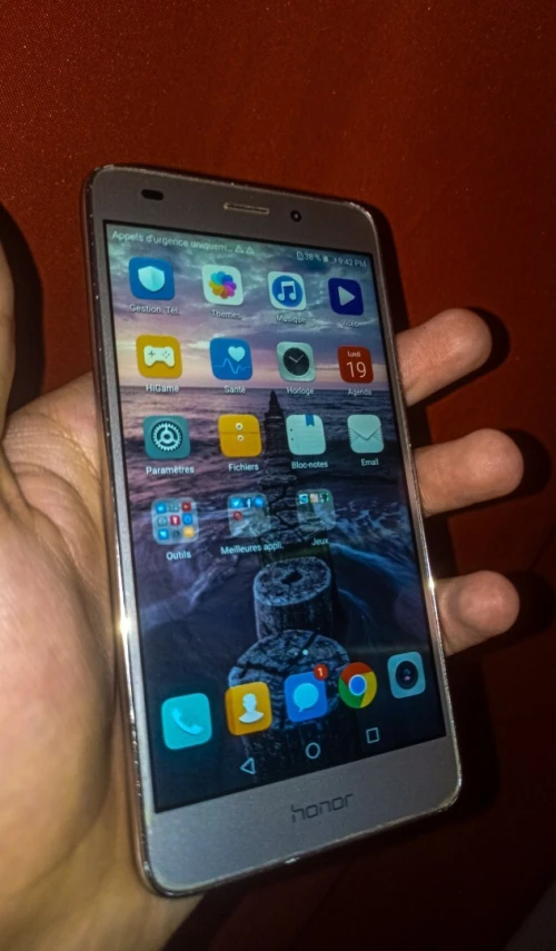 Honor C5